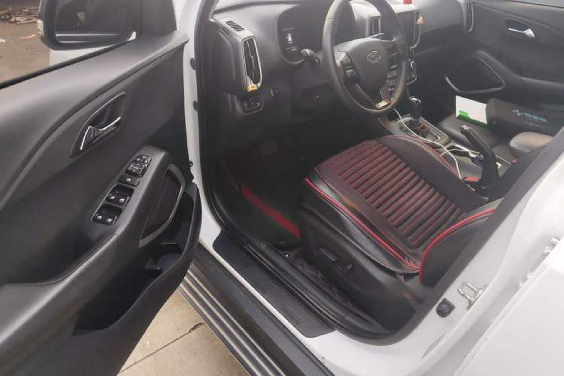 Used Hyundai ix35 2018 2.0L Automatic 2WD Zhiyong·Changxiang Edition Left Front Seat
