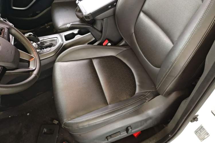 Used Hyundai ix35 2018 2.0L Automatic 4x4 Zhiyong – Flagship Edition Left Front Seat