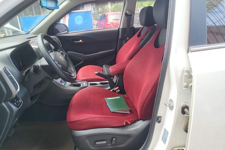 Used Hyundai ix35 2018 2.0L Automatic 2WD Zhiyong·Changxiang Edition Left Front Seat