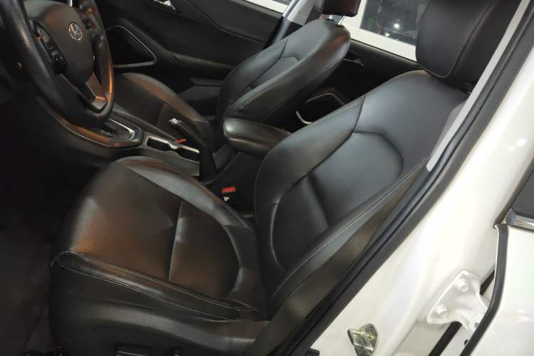 Used Hyundai ix35 2018 2.0L Automatic 2WD Zhiyong·Changxiang Edition Left Front Seat