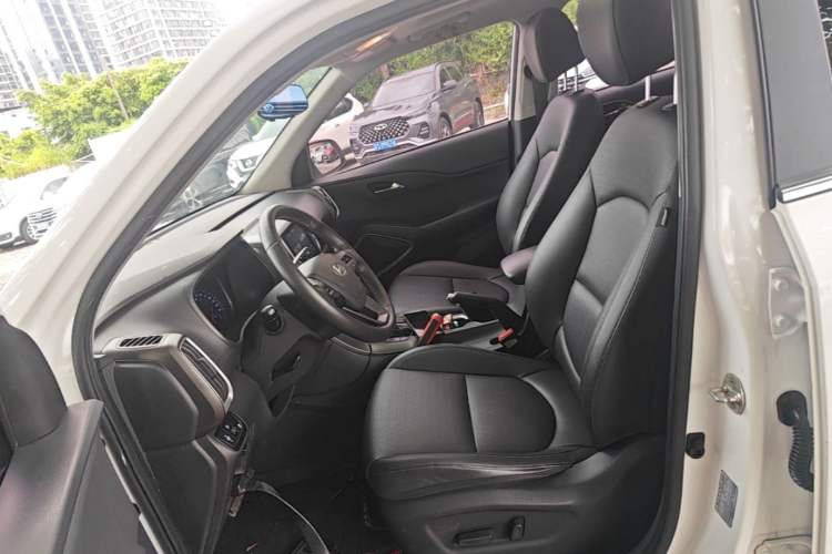 Used Hyundai ix35 2018 2.0L Automatic 2WD Zhiyong·Changxiang Edition Left Front Seat