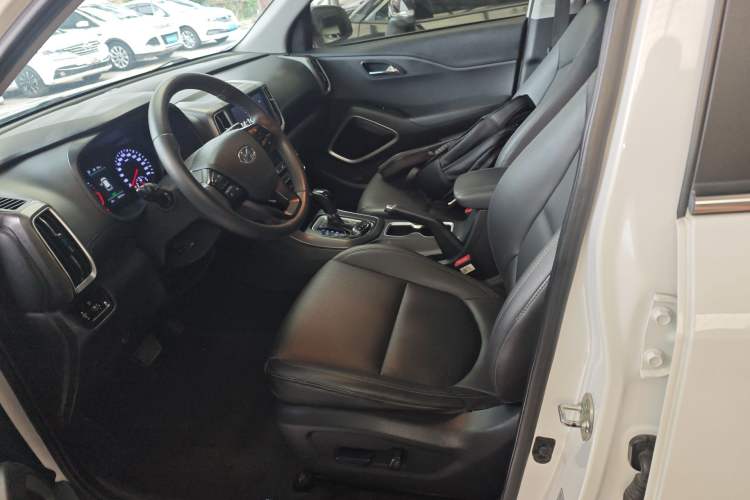 Used Hyundai ix35 2018 2.0L Automatic 2WD Zhiyong·Changxiang Edition Left Front Seat