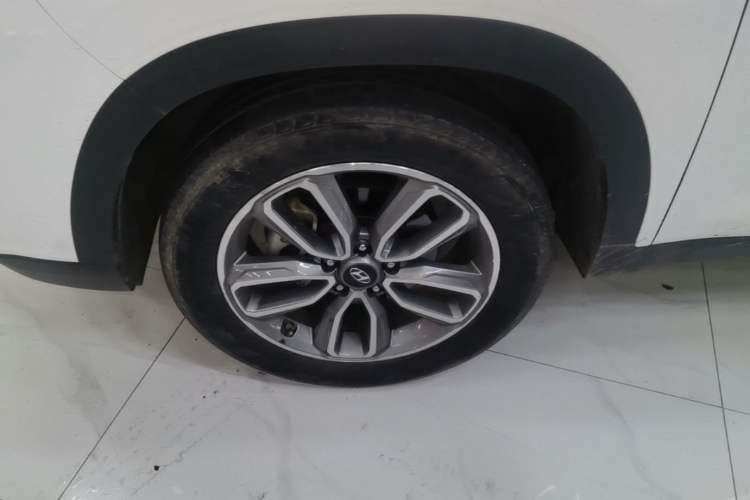 Used Hyundai ix35 2018 2.0L Automatic 2WD Zhiyong·Changxiang Edition Left Front Wheel Hub