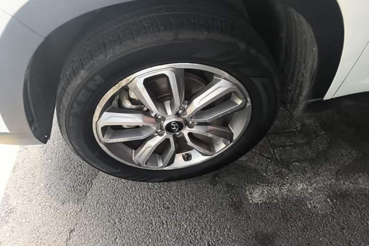 Used Hyundai ix35 2018 2.0L Automatic 2WD Zhiyong·Changxiang Edition Left Front Wheel Hub