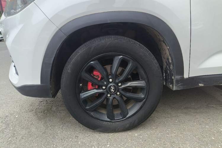 Used Hyundai ix35 2018 2.0L Automatic 2WD Zhiyong·Changxiang Edition Left Front Wheel Hub