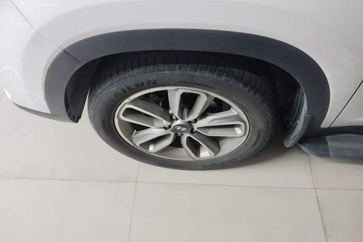 Used Hyundai ix35 2018 2.0L Automatic 2WD Zhiyong·Changxiang Edition Left Front Wheel Hub