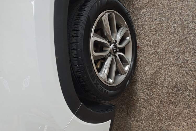 Used Hyundai ix35 2018 2.0L Automatic 2WD Zhiyong·Changxiang Edition Left Front Wheel Hub