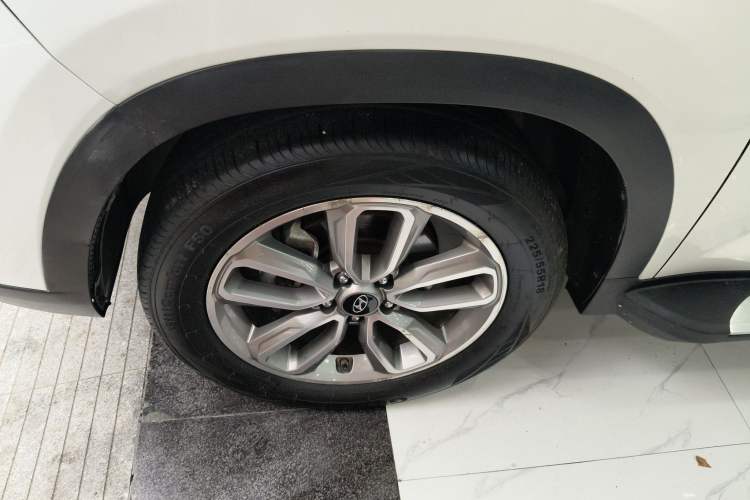 Used Hyundai ix35 2018 2.0L Automatic 2WD Zhiyong·Changxiang Edition Left Front Wheel Hub