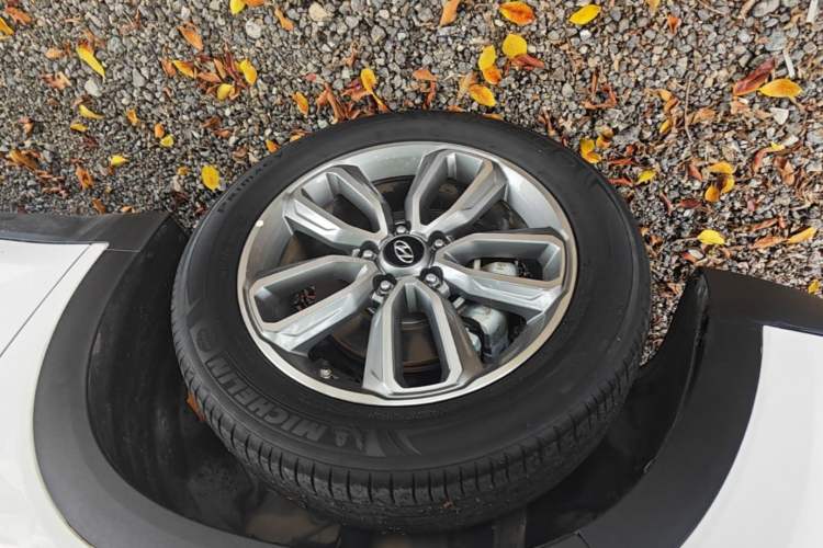 Used Hyundai ix35 2018 2.0L Automatic 2WD Zhiyong·Changxiang Edition Left Front Wheel Hub
