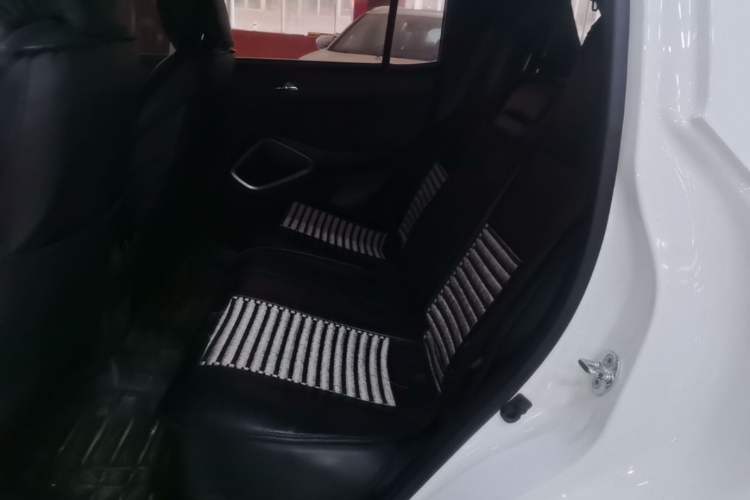 Used Hyundai ix35 2018 2.0L Automatic 2WD Zhiyong·Changxiang Edition Left Rear Seat