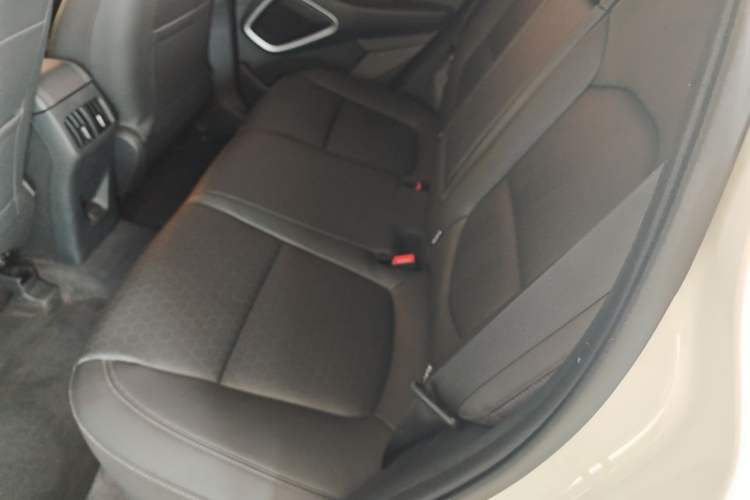 Used Hyundai ix35 2018 2.0L Automatic 2WD Zhiyong·Changxiang Edition Left Rear Seat