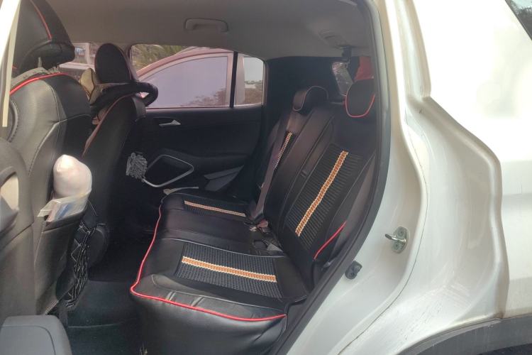 Used Hyundai ix35 2018 2.0L Manual Two-Wheel Drive Zhiyong·Changzhi Edition Left Rear Seat