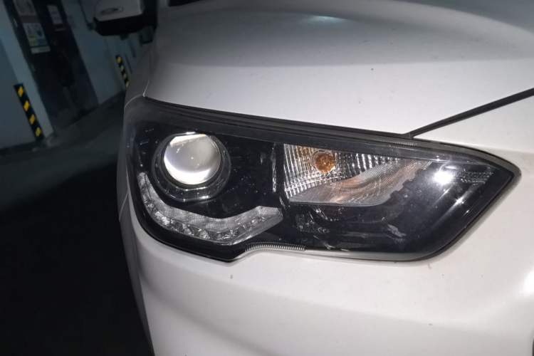 Used Hyundai ix35 2018 2.0L Automatic 2WD Zhiyong·Changxiang Edition Right Front Headlight