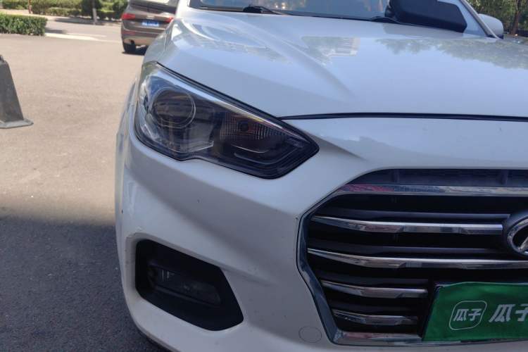 Used Hyundai ix35 2018 2.0L Automatic 2WD Zhiyong·Changxiang Edition Right Front Headlight