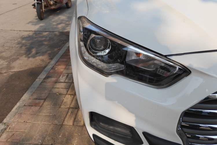 Used Hyundai ix35 2018 2.0L Automatic 2WD Zhiyong·Changxiang Edition Right Front Headlight
