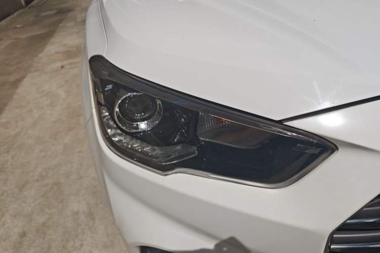 Used Hyundai ix35 2018 2.0L Automatic 2WD Zhiyong·Changxiang Edition Right Front Headlight