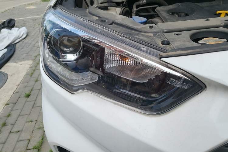 Used Hyundai ix35 2018 2.0L Automatic 2WD Zhiyong·Changxiang Edition Right Front Headlight
