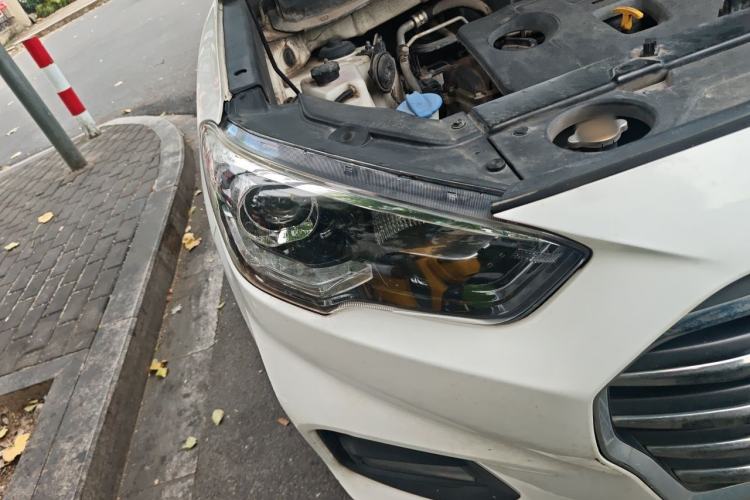 Used Hyundai ix35 2018 2.0L Automatic 2WD Zhiyong·Changxiang Edition Right Front Headlight