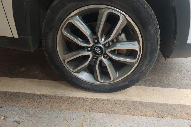 Used Hyundai ix35 2018 2.0L Automatic 2WD Zhiyong·Changxiang Edition Right Front Wheel Hub