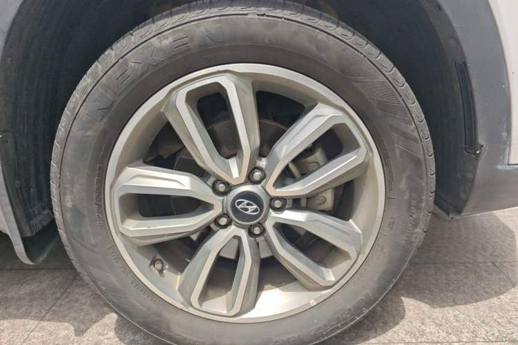 Used Hyundai ix35 2018 2.0L Automatic 2WD Zhiyong·Changxiang Edition Right Front Wheel Hub