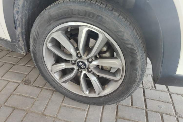 Used Hyundai ix35 2018 2.0L Automatic 2WD Zhiyong·Changxiang Edition Right Front Wheel Hub