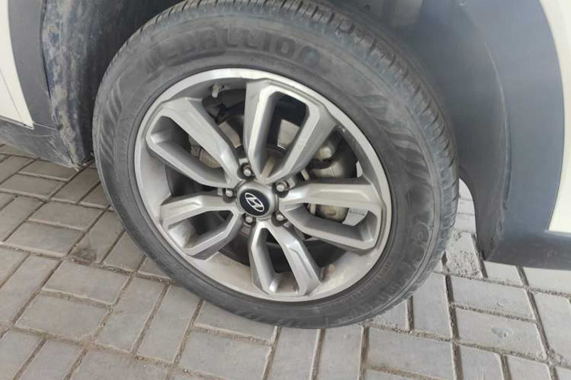Used Hyundai ix35 2018 2.0L Automatic 2WD Zhiyong·Changxiang Edition Right Front Wheel Hub