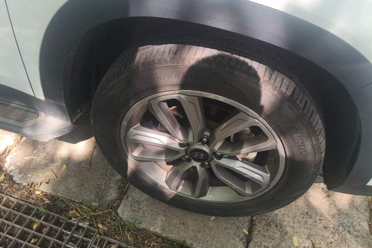 Used Hyundai ix35 2018 2.0L Automatic 2WD Zhiyong·Changxiang Edition Right Front Wheel Hub