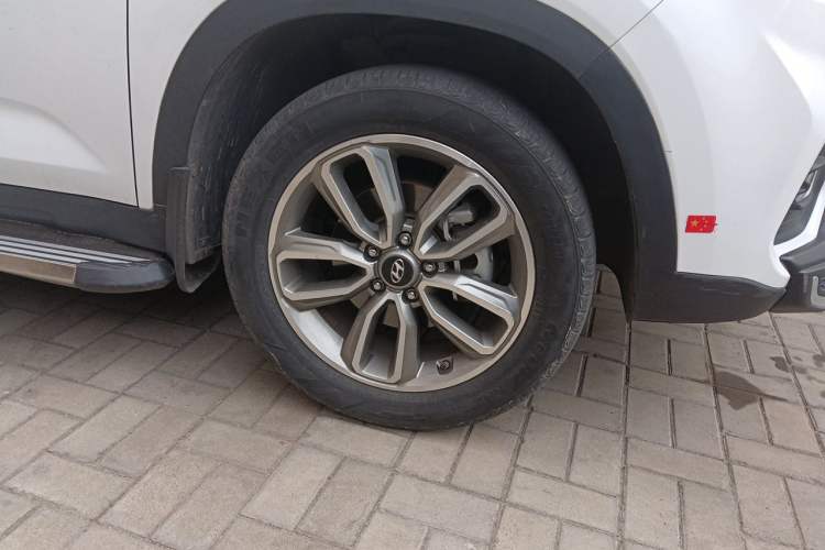 Used Hyundai ix35 2018 2.0L Automatic 2WD Zhiyong·Changxiang Edition Right Front Wheel Hub