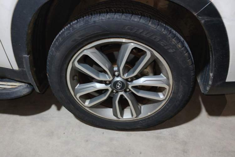 Used Hyundai ix35 2018 2.0L Automatic 2WD Zhiyong·Changxiang Edition Right Front Wheel Hub