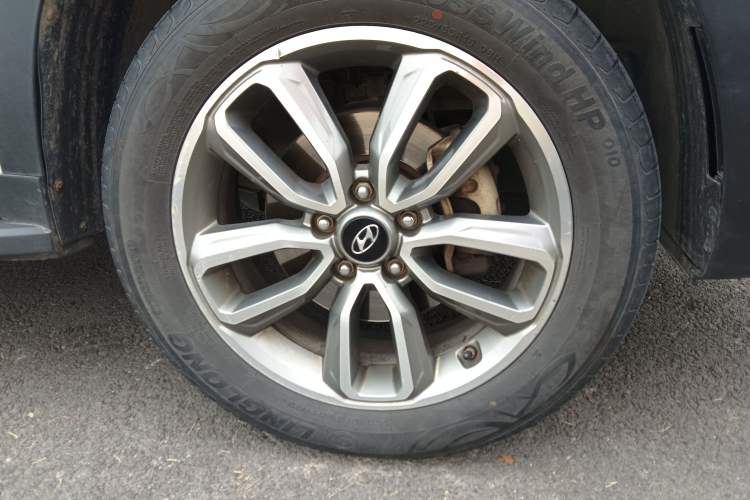 Used Hyundai ix35 2018 2.0L Automatic 2WD Zhiyong·Changxiang Edition Right Front Wheel Hub