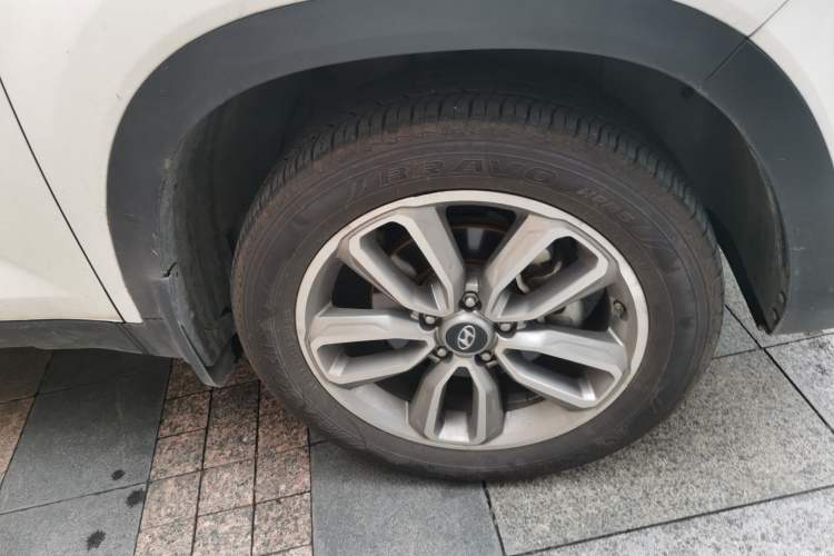 Used Hyundai ix35 2018 2.0L Automatic 2WD Zhiyong·Changxiang Edition Right Front Wheel Hub