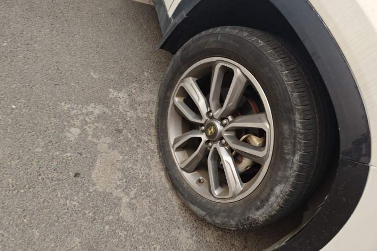 Used Hyundai ix35 2018 2.0L Automatic 2WD Zhiyong·Changxiang Edition Right Front Wheel Hub