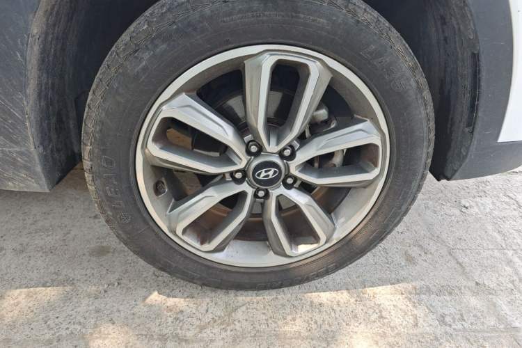Used Hyundai ix35 2018 2.0L Automatic Two-Wheel Drive Zhiyong·Changlian Edition Right Front Wheel Hub