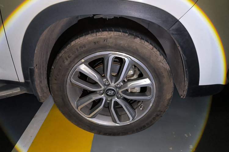 Used Hyundai ix35 2018 2.0L Automatic 2WD Zhiyong·Changxiang Edition Right Front Wheel Hub