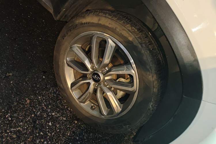 Used Hyundai ix35 2018 2.0L Automatic 2WD Zhiyong·Changxiang Edition Right Front Wheel Hub