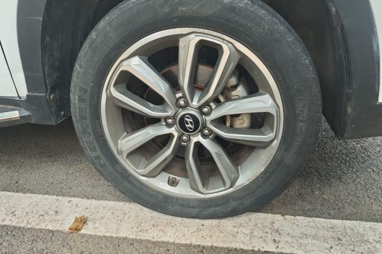 Used Hyundai ix35 2018 2.0L Automatic 2WD Zhiyong·Changxiang Edition Right Front Wheel Hub
