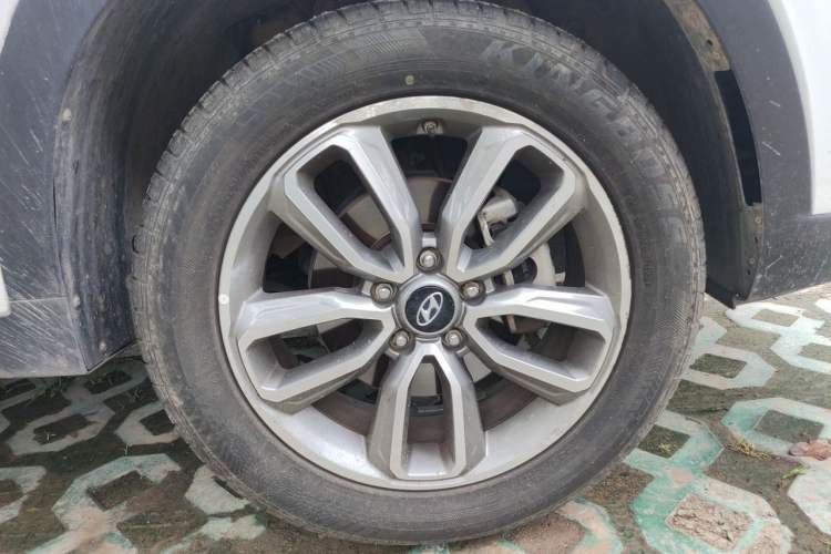 Used Hyundai ix35 2018 2.0L Automatic 2WD Zhiyong·Changxiang Edition Right Front Wheel Hub