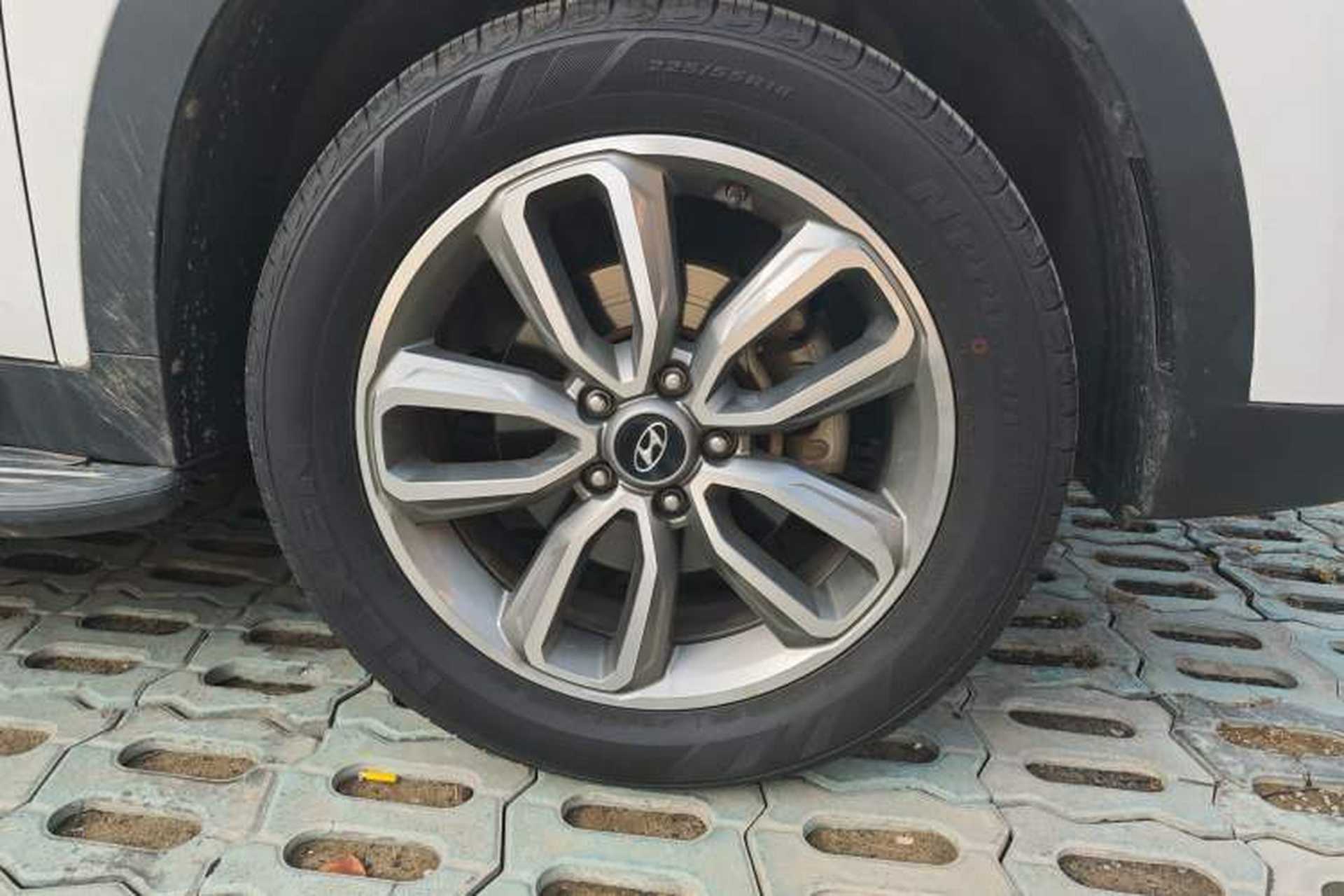 Used Hyundai ix35 2018 2.0L Automatic 2WD Zhiyong·Changxiang Edition Right Front Wheel Hub