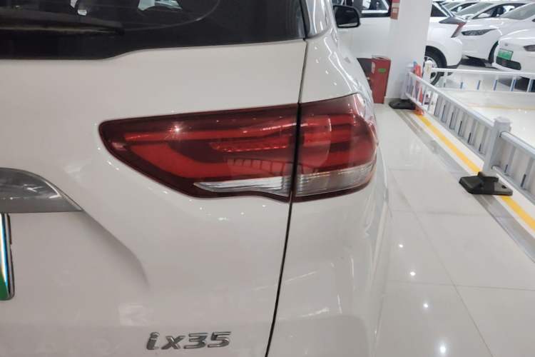 Used Hyundai ix35 2018 2.0L Automatic 2WD Zhiyong·Changxiang Edition Right Rear Taillight