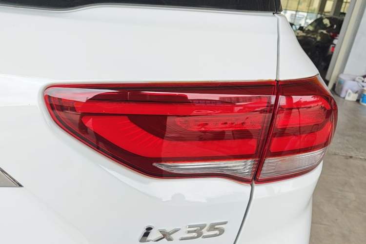 Used Hyundai ix35 2018 2.0L Automatic 2WD Zhiyong·Changxiang Edition Right Rear Taillight