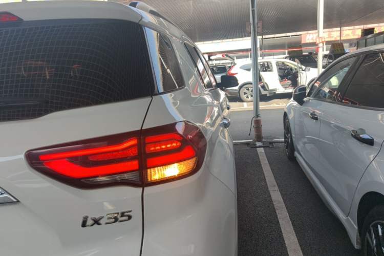 Used Hyundai ix35 2018 2.0L Automatic 2WD Zhiyong·Changxiang Edition Right Rear Taillight