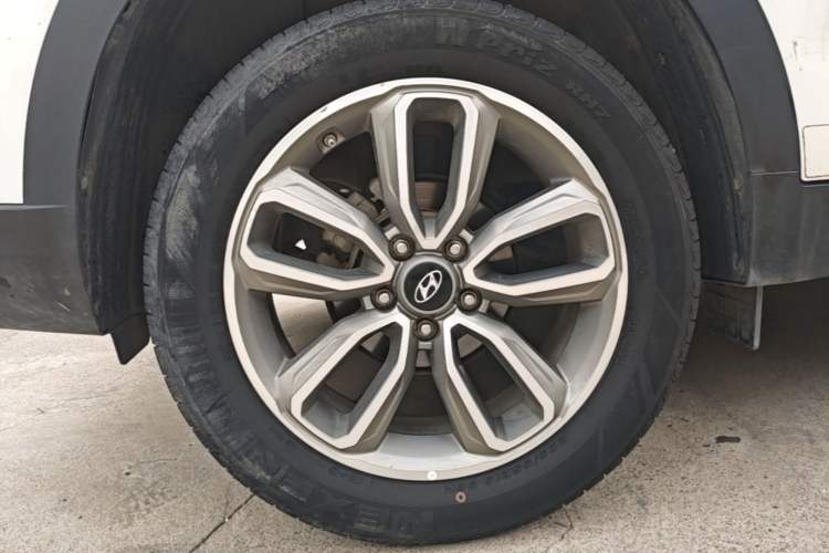 Used Hyundai ix35 2018 2.0L Automatic 2WD Zhiyong·Changxiang Edition Right Rear Wheel Hub