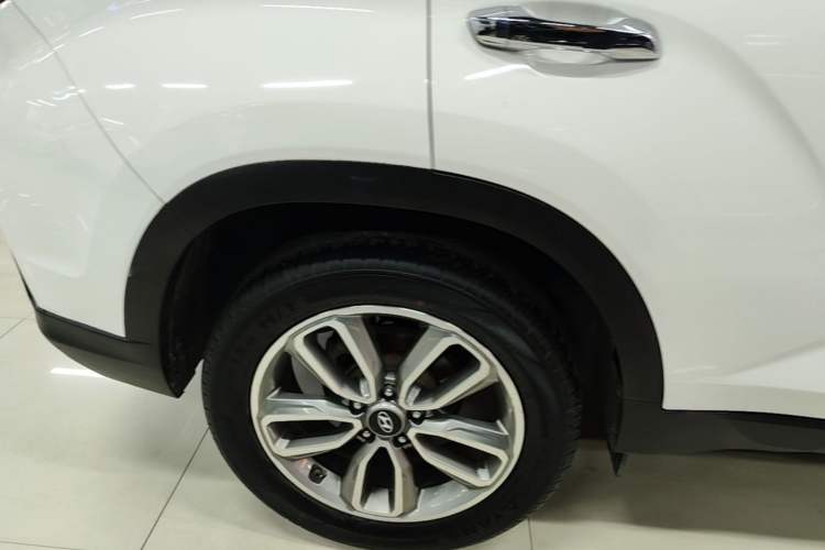 Used Hyundai ix35 2018 2.0L Automatic 2WD Zhiyong·Changxiang Edition Right Rear Wheel Hub