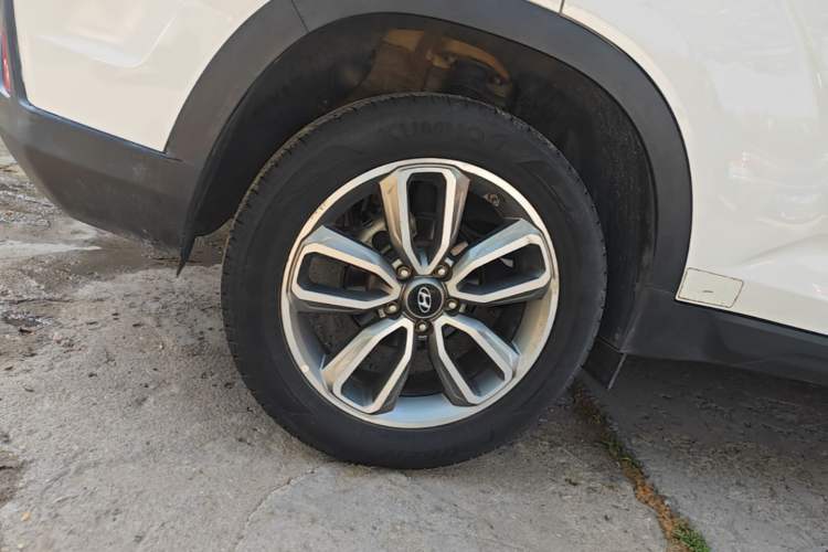 Used Hyundai ix35 2018 2.0L Automatic 2WD Zhiyong·Changxiang Edition Right Rear Wheel Hub