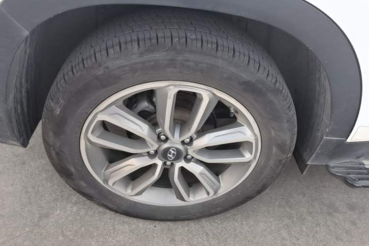 Used Hyundai ix35 2018 2.0L Automatic 2WD Zhiyong·Changxiang Edition Right Rear Wheel Hub