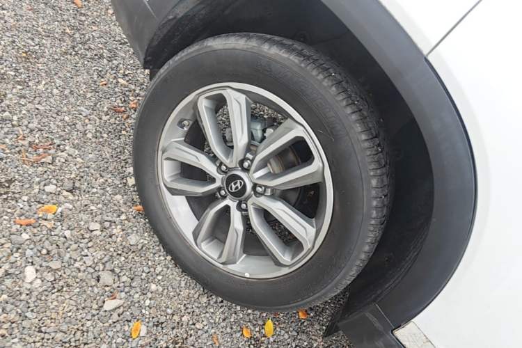 Used Hyundai ix35 2018 2.0L Automatic 2WD Zhiyong·Changxiang Edition Right Rear Wheel Hub