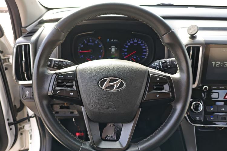 Used Hyundai ix35 2018 2.0L Automatic 2WD Zhiyong·Changxiang Edition Steering Wheel