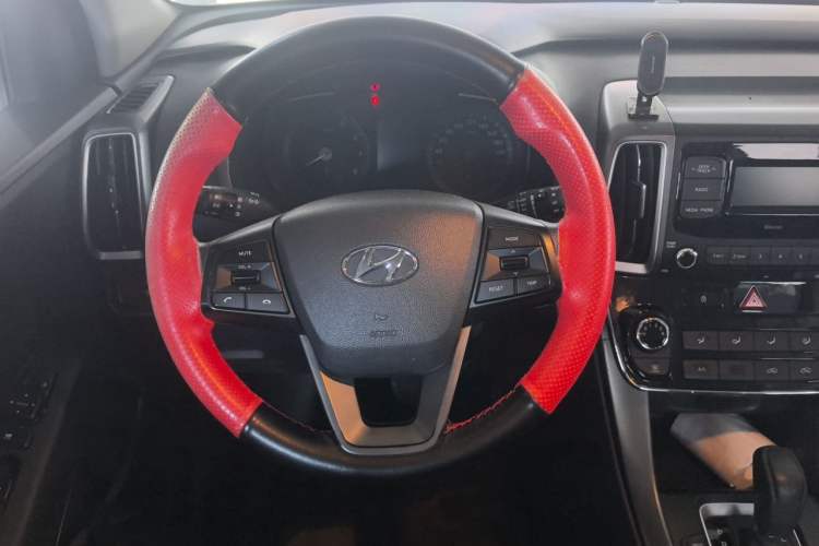 Used Hyundai ix35 2018 2.0L Automatic 2WD Zhiyong·Changzhi Edition Steering Wheel