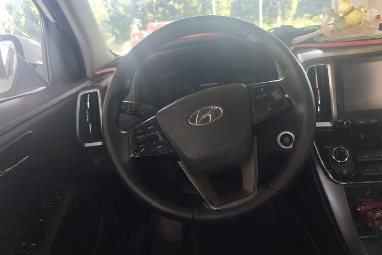 Used Hyundai ix35 2018 2.0L Automatic 2WD Zhiyong·Changxiang Edition Steering Wheel