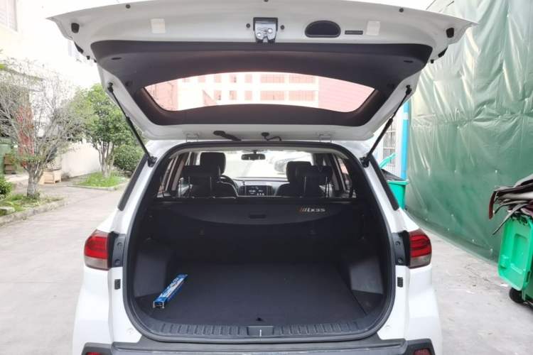 Used Hyundai ix35 2018 2.0L Automatic 2WD Zhiyong·Changxiang Edition Trunk